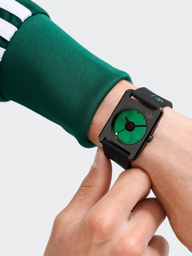 Часы Retro Pop AOST24546 Adidas, черный
Часы Retro Pop AOST24546 Adidas, черный