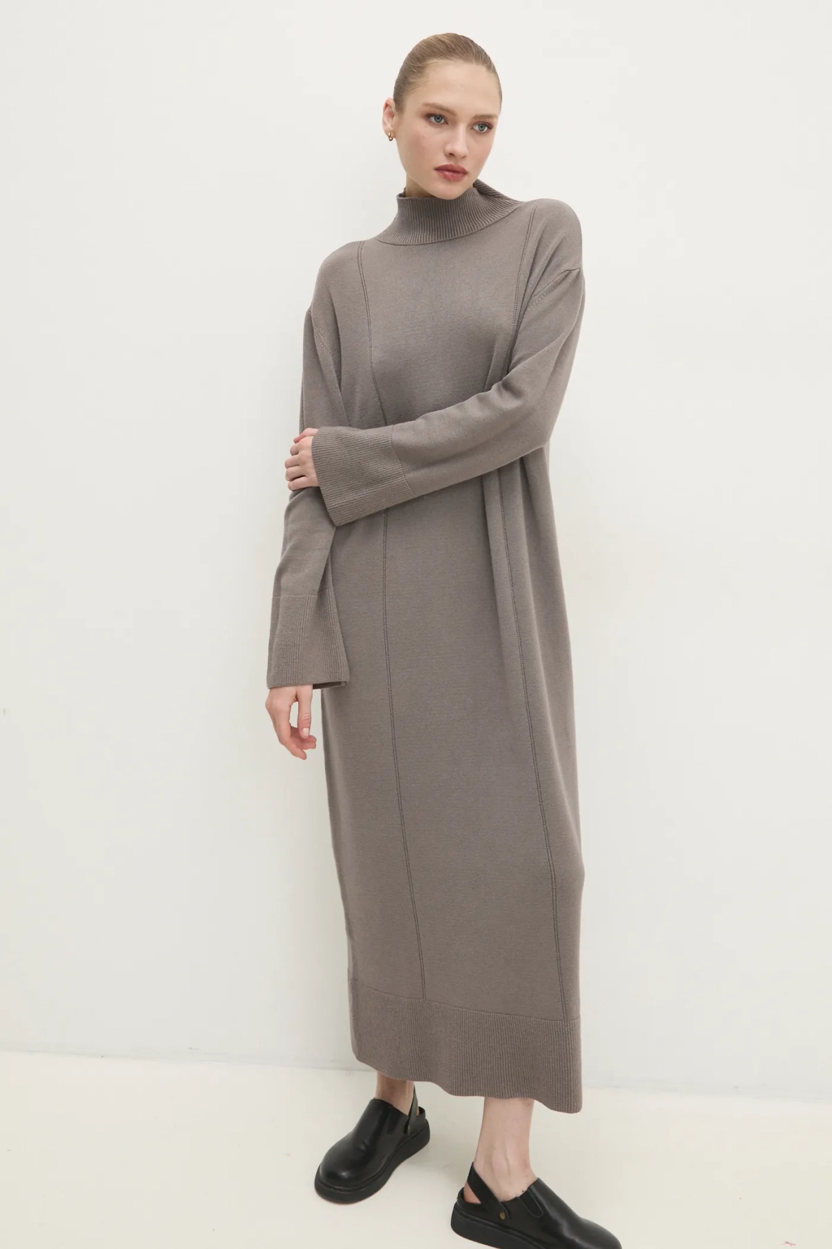 Платье Answear Lab, бежевый
Платье Answear Lab, бежевый