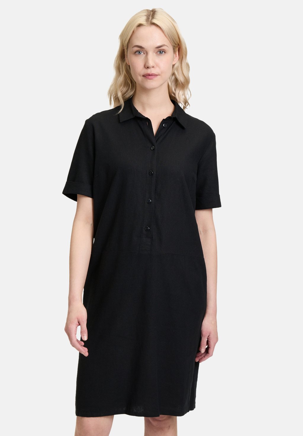 Платье-рубашка MIT KNOPFLEISTE Betty Barclay, черный
Платье-рубашка MIT KNOPFLEISTE Betty Barclay, черный