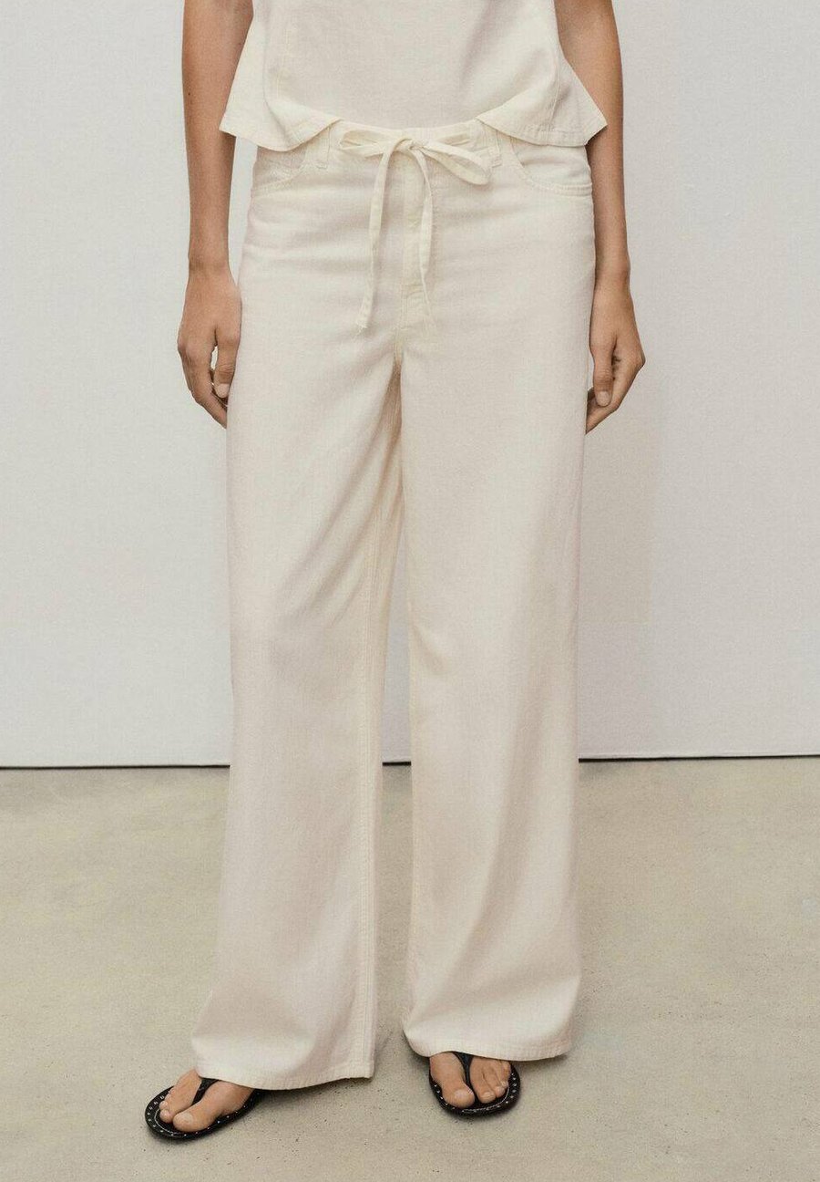 Брюки Mango WIDE MIT GÜRTEL, Off-White
Брюки Mango WIDE MIT GÜRTEL, Off-White