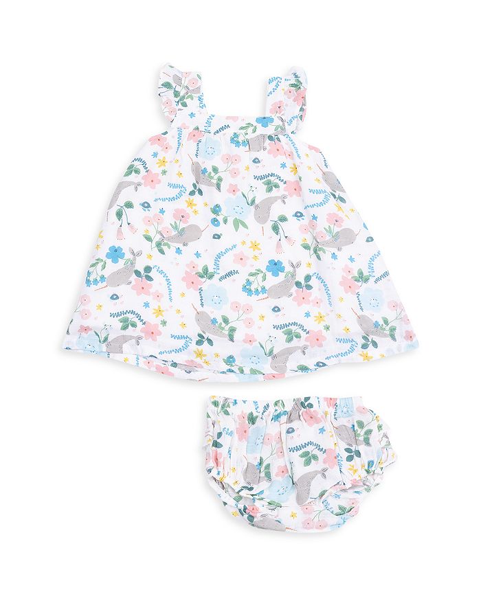 Детский комплект для девочки "Нарвал" с цветочным принтом: сарафан и трусики - Baby Angel Dear, мультиколор
Детский комплект для девочки "Нарвал" с цветочным принтом: сарафан и трусики - Baby Angel Dear, мультиколор