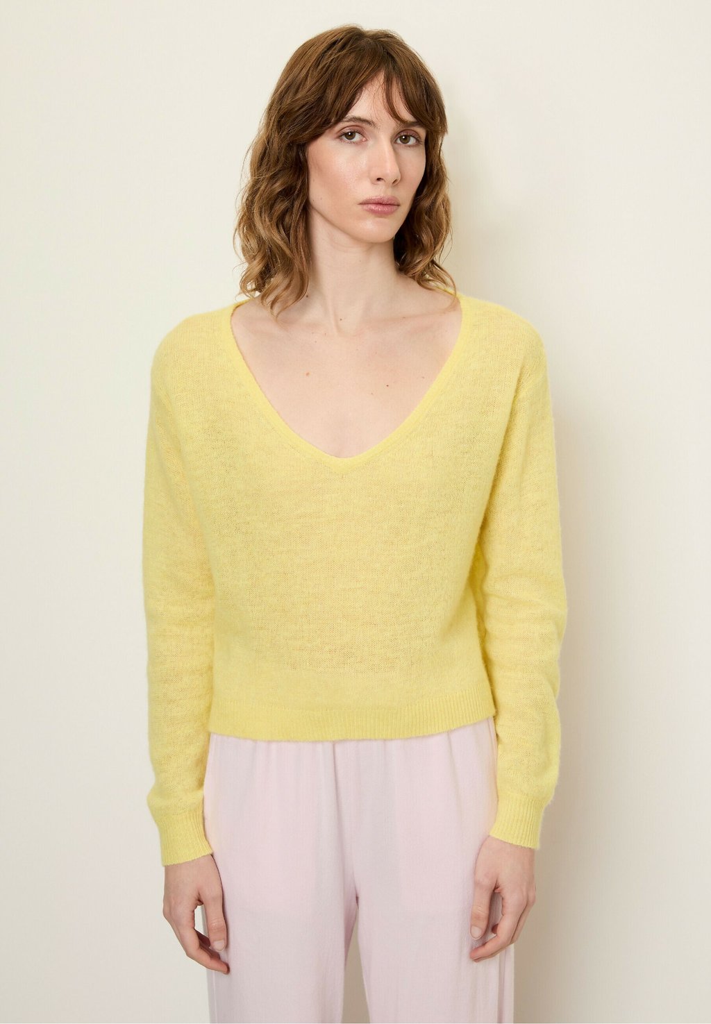 Свитер DUMY American Vintage, светло-желтый 
Свитер DUMY American Vintage, светло-желтый