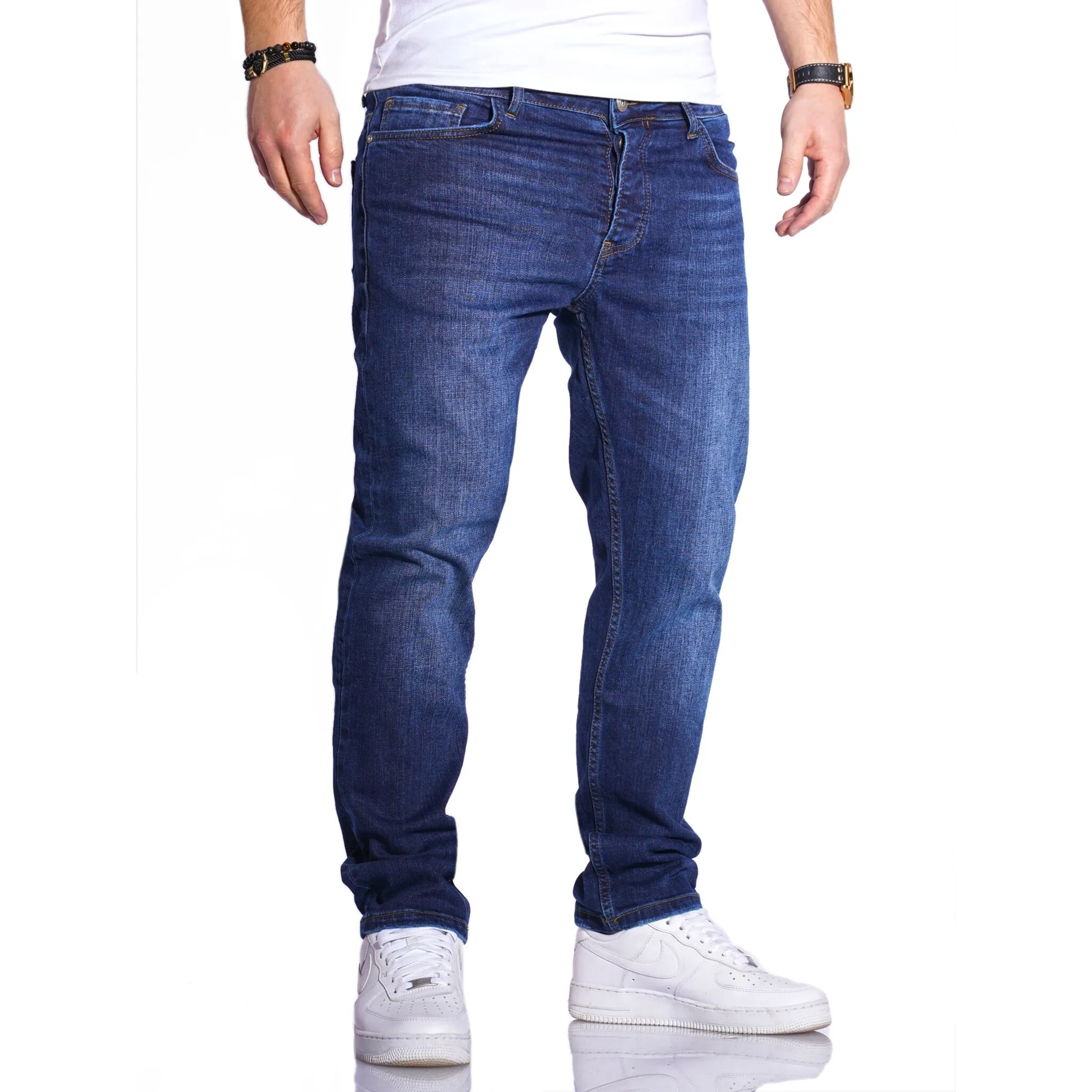 Прямые джинсы Rello & Reese "Ника" прямого кроя, черный
Прямые джинсы Rello & Reese "Ника" прямого кроя, черный