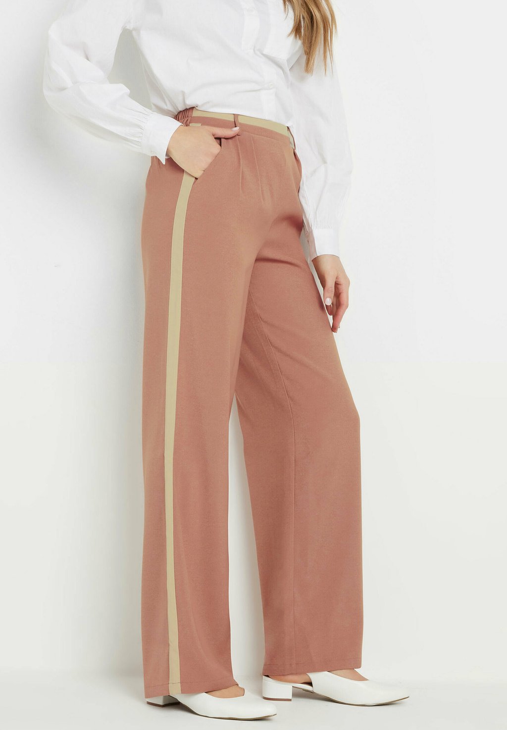 Брюки STRIPE WIDE Long Tall Sally, розовый
Брюки STRIPE WIDE Long Tall Sally, розовый