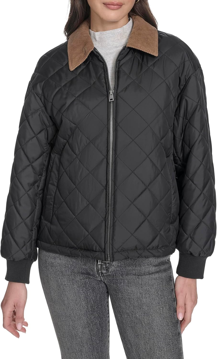 Женская стеганая куртка Levi's Diamond с вельветовым воротником, Black
Женская стеганая куртка Levi's Diamond с вельветовым воротником, Black