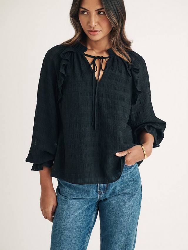 Кружевная блузка с рукавами-баллонами и завязкой на шее Nobody's Child, черный
Кружевная блузка с рукавами-баллонами и завязкой на шее Nobody's Child, черный