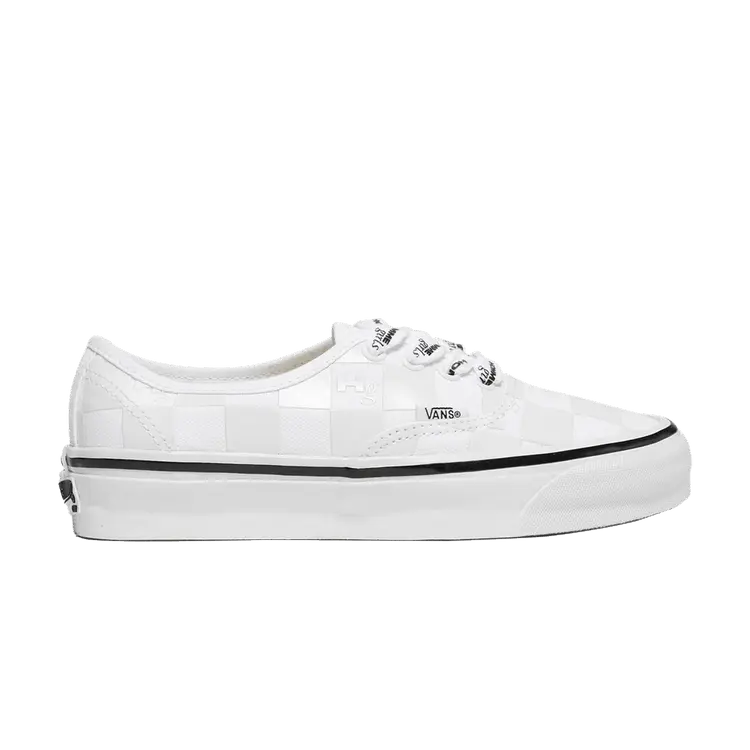 Кроссовки HommeGirls x Authentic 44 'Marshmallow White', белый
Кроссовки HommeGirls x Authentic 44 'Marshmallow White', белый