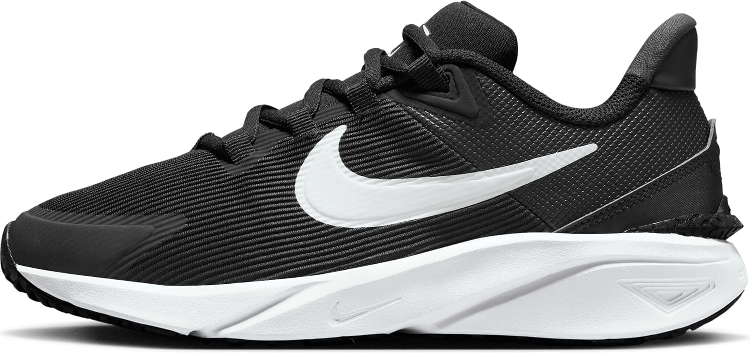 Детские кроссовки Nike Star Runner Unisex-Child 4 Nn (Gs), белый/черный
Детские кроссовки Nike Star Runner Unisex-Child 4 Nn (Gs), белый/черный