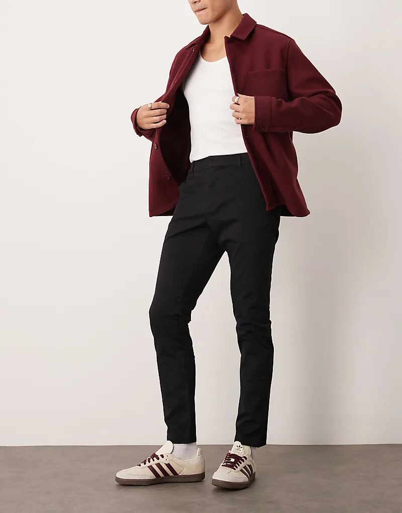 Узкие брюки-чинос черного цвета New Look
Узкие брюки-чинос черного цвета New Look