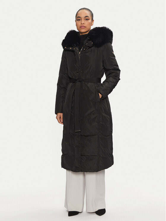 Зимняя куртка стандартного кроя Rinascimento, черный
Зимняя куртка стандартного кроя Rinascimento, черный