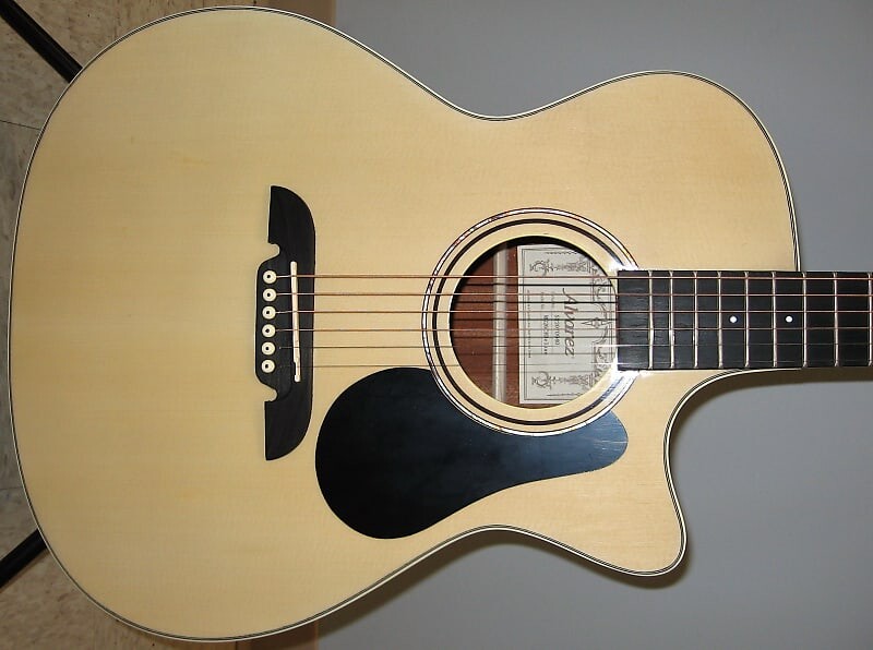 Акустическая гитара Alvarez RG26CEDeluxe Acoustic Electric Grand Auditorium Guitar 2022 - Natural Gloss with Alvarez AFC30 Flexcase
Акустическая гитара Alvarez RG26CEDeluxe Acoustic Electric Grand Auditorium Guitar 2022 - Natural Gloss with Alvarez AFC30 Flexcase