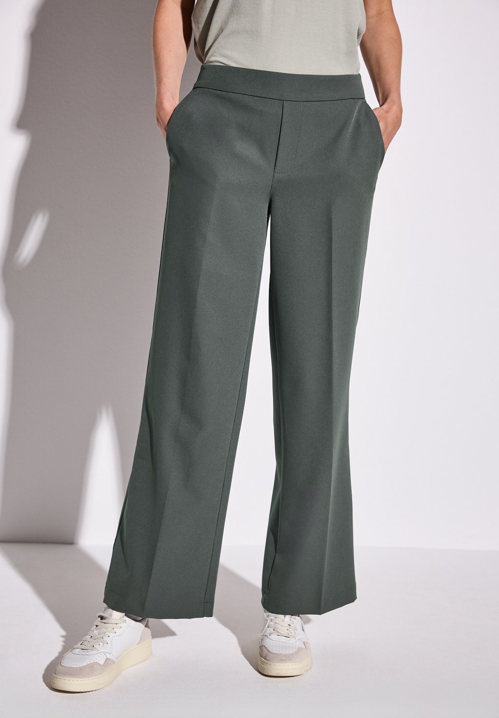 Брюки WIDE Street One, цвет Grün
Брюки WIDE Street One, цвет Grün