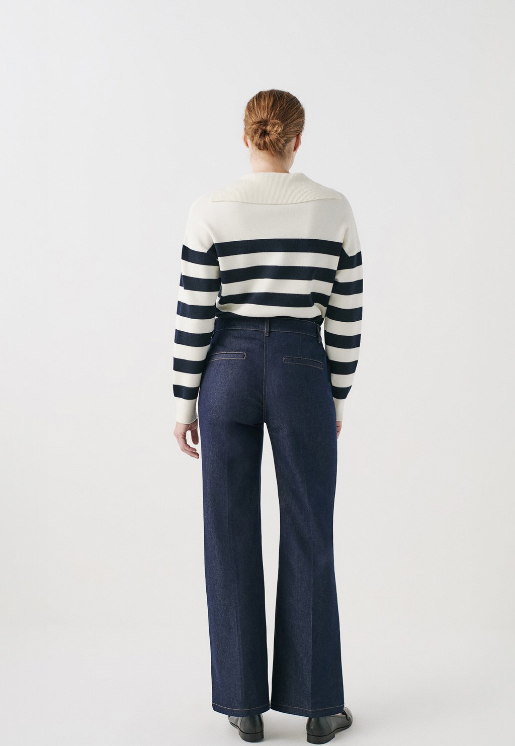 Расклешенные джинсы FRENCH BRAND; FASHION; ELEGANT; MODERN PDELHOBO Caroll, светло-голубой деним
Расклешенные джинсы FRENCH BRAND; FASHION; ELEGANT; MODERN PDELHOBO Caroll, светло-голубой деним