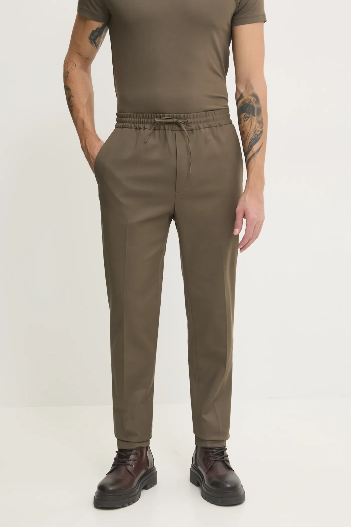 Брюки Calvin Klein, зеленый
Брюки Calvin Klein, зеленый