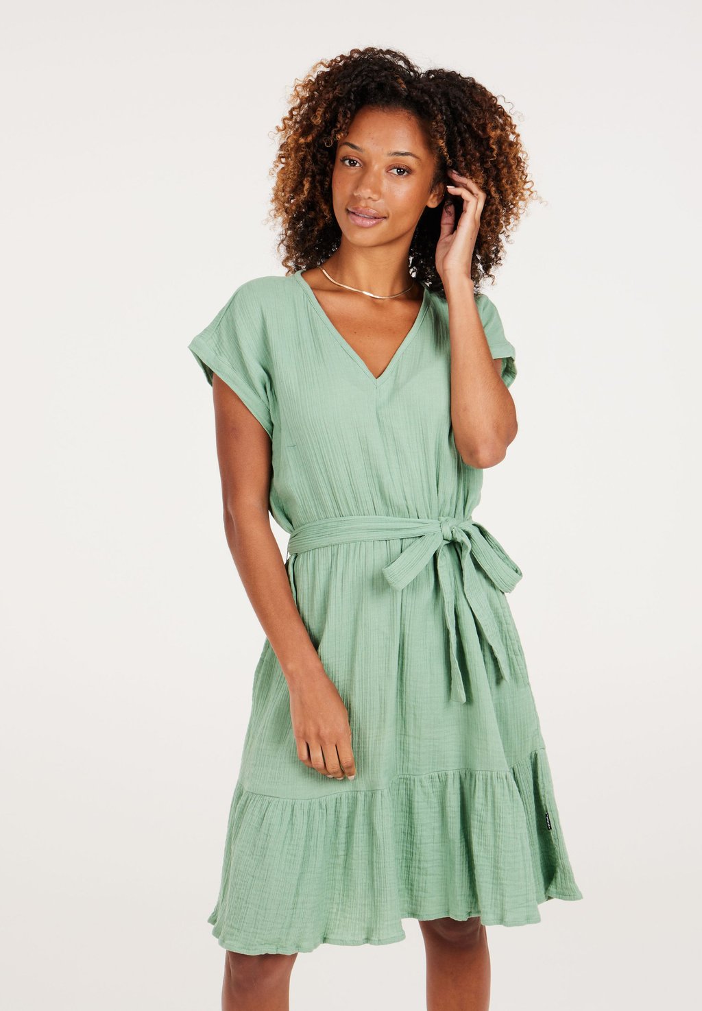 Повседневное платье TJAYLINS Protest, светло-зеленый
Повседневное платье TJAYLINS Protest, светло-зеленый