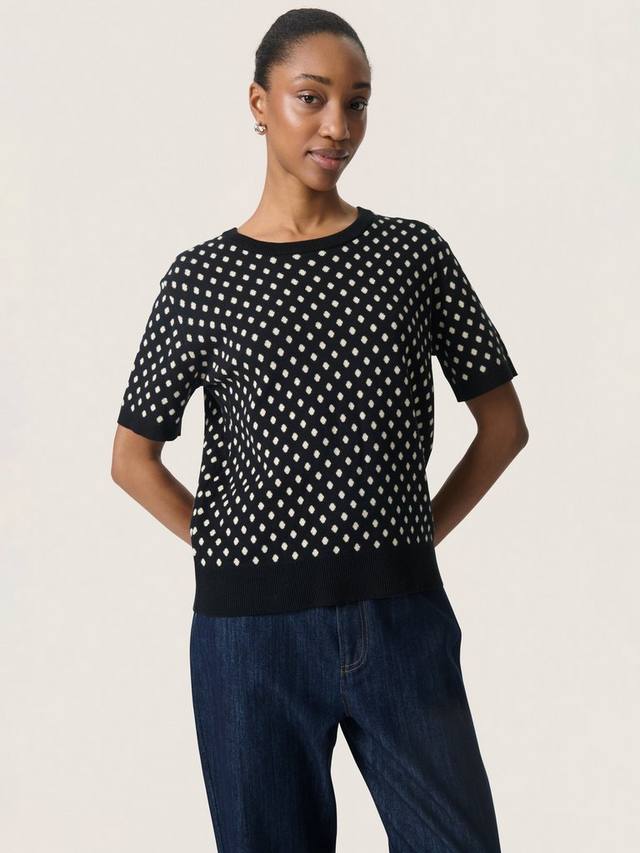 SLGya пуловер с коротким рукавом и круглым вырезом Soaked In Luxury, Black/Multi
SLGya пуловер с коротким рукавом и круглым вырезом Soaked In Luxury, Black/Multi