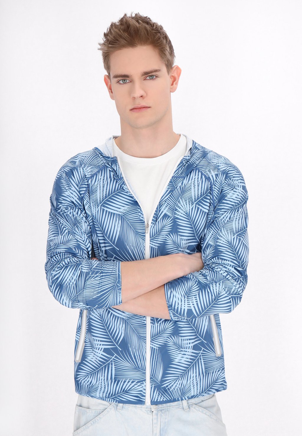 Легкая куртка Mo, синий
Легкая куртка Mo, синий