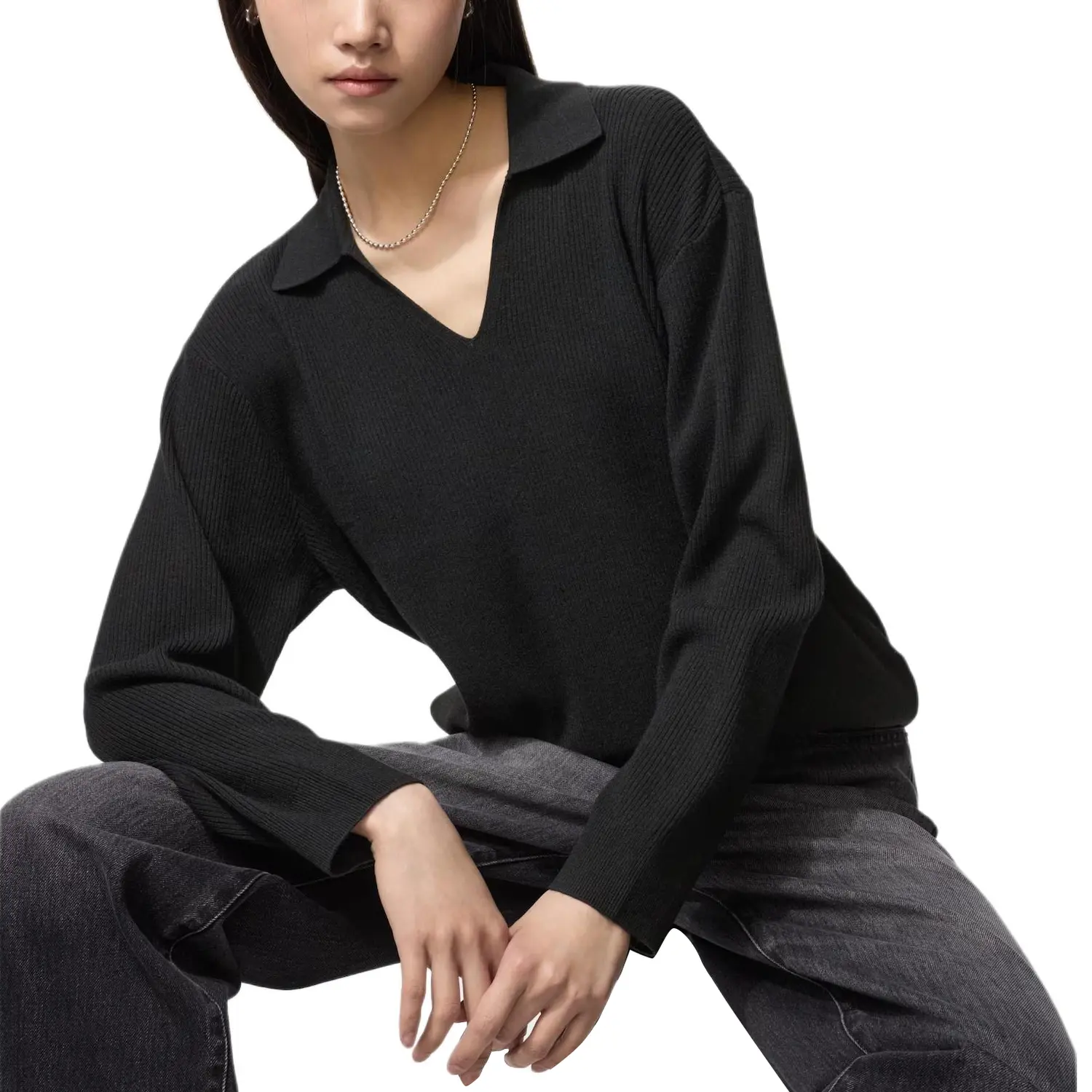 UNIQLO Женская черная поло
UNIQLO Женская черная поло