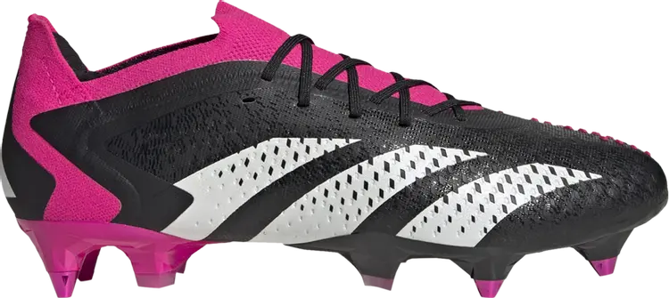 Кроссовки Predator Accuracy.1 Low SG 'Own Your Football Pack', черный
Кроссовки Predator Accuracy.1 Low SG 'Own Your Football Pack', черный