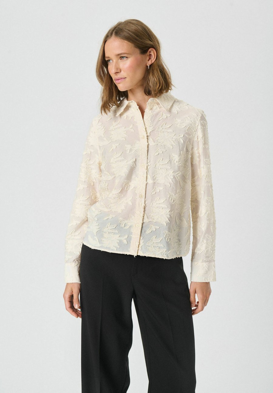 Блуза Part Two VilyaPW SH, Whitecap Gray/Off-White
Блуза Part Two VilyaPW SH, Whitecap Gray/Off-White