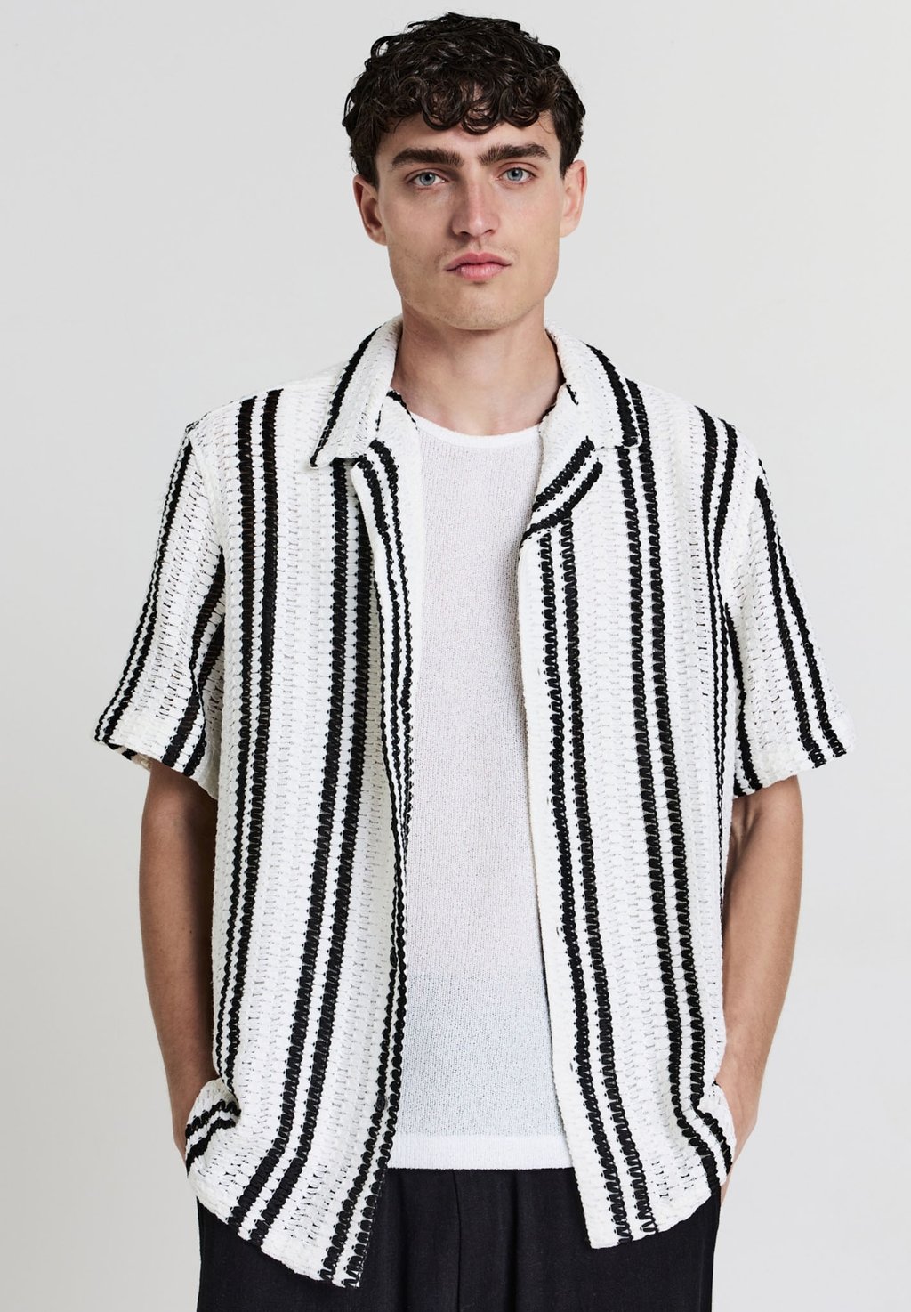 Рубашка A RIGHE CROQUET Calliope, черный
Рубашка A RIGHE CROQUET Calliope, черный