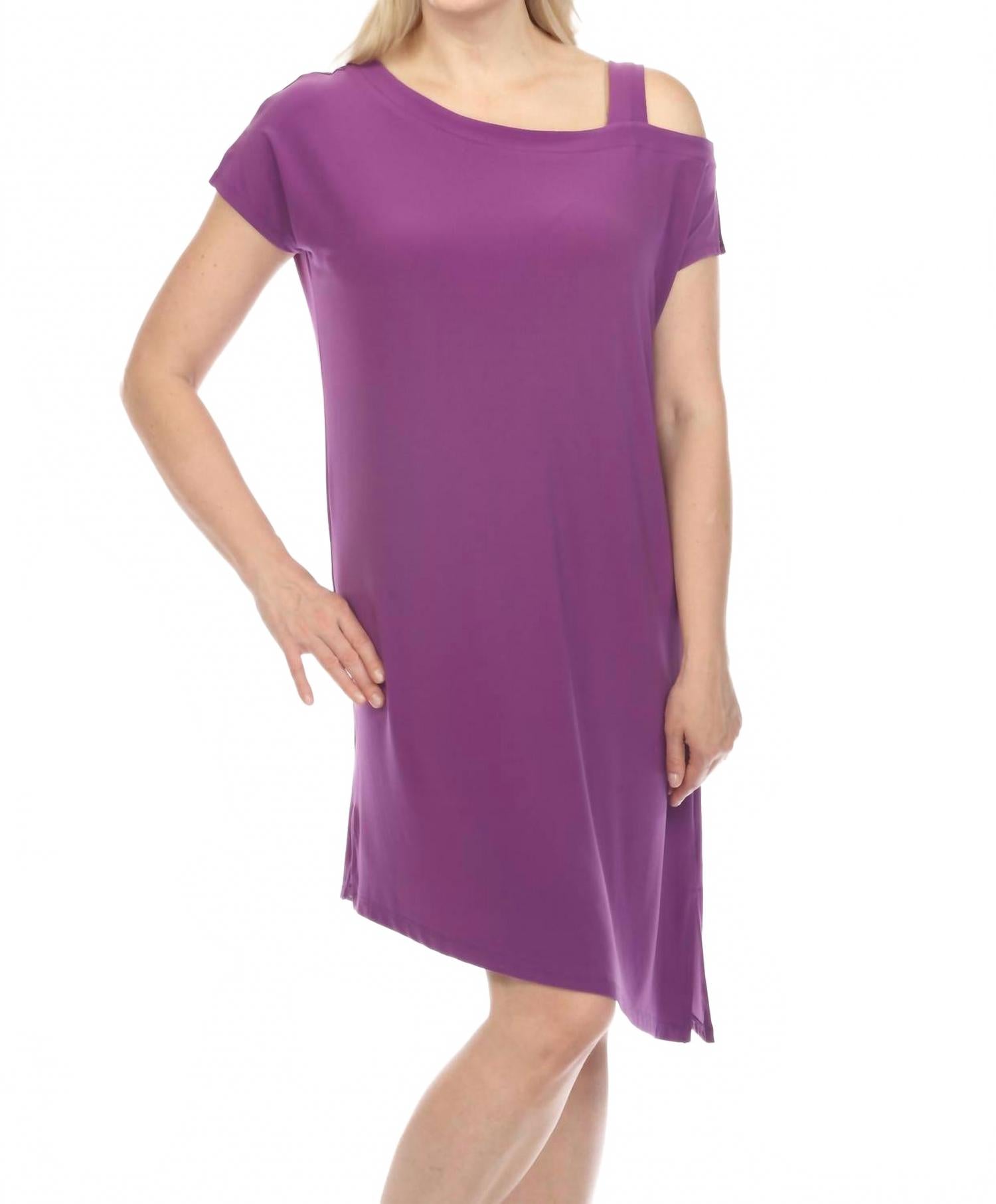 Асимметричное платье-трапеция с открытыми плечами Majesty Joseph Ribkoff, Majesty
Асимметричное платье-трапеция с открытыми плечами Majesty Joseph Ribkoff, Majesty