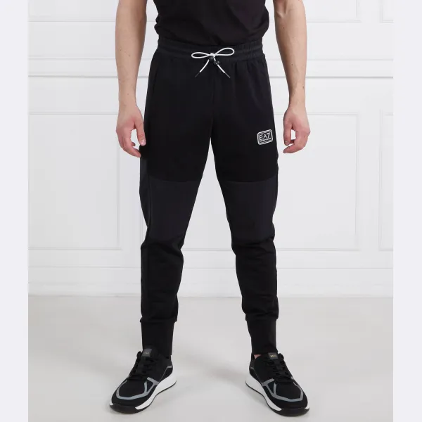 Спортивные брюки стандартного кроя Ea7, черный
Спортивные брюки стандартного кроя Ea7, черный