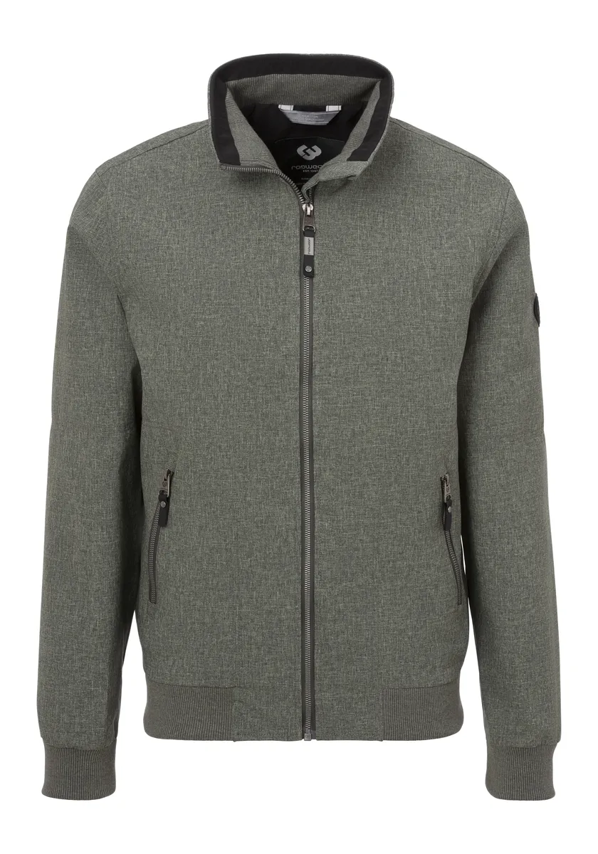 Куртка для отдыха в стиле Ragwear "COLLWIE", без капюшона, из водонепроницаемого и дышащего материала, оливковый
Куртка для отдыха в стиле Ragwear "COLLWIE", без капюшона, из водонепроницаемого и дышащего материала, оливковый