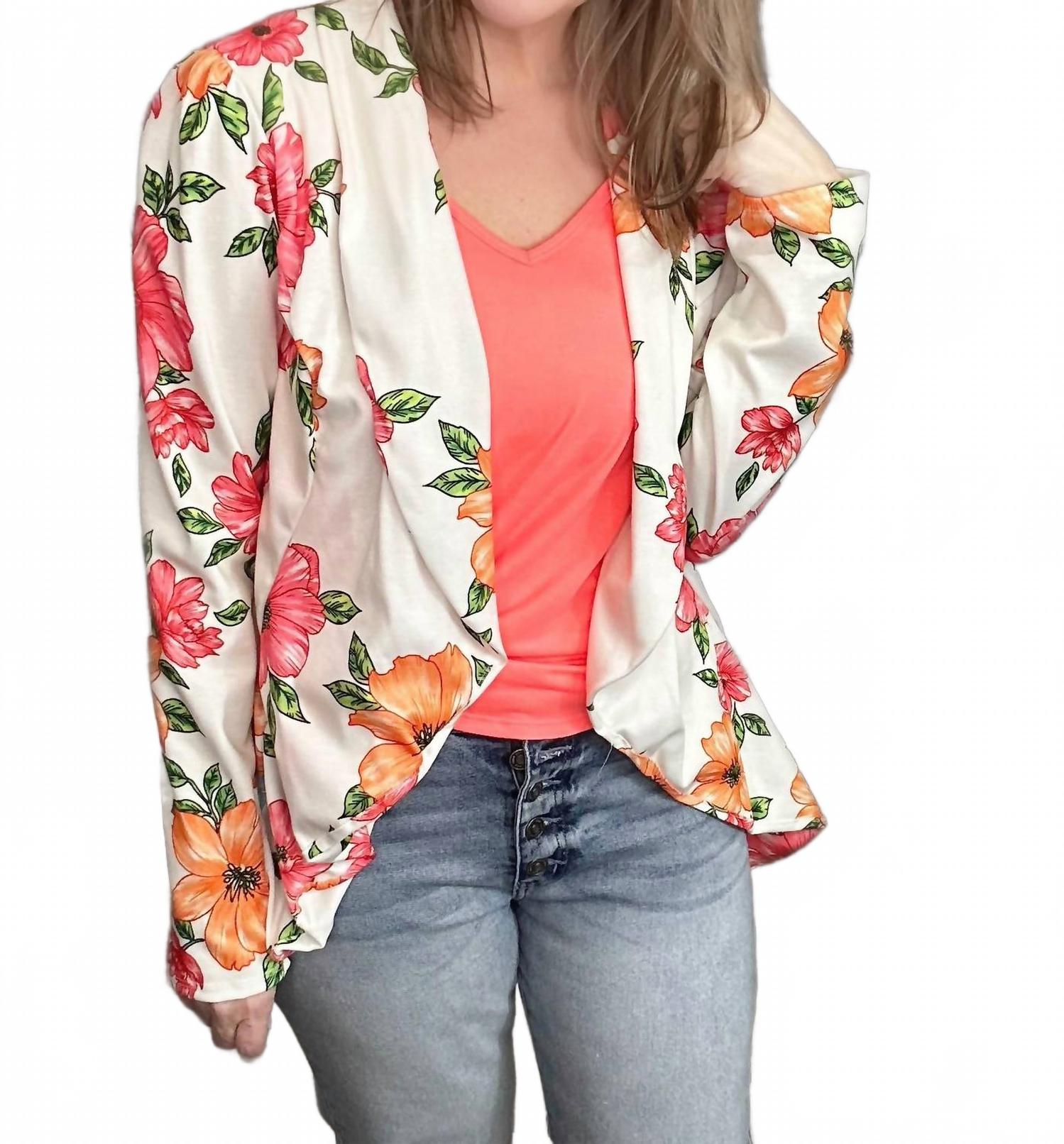 Элегантный облегающий жакет с растягивающейся тканью в белом цветочном принте HEIMISH USA
Элегантный облегающий жакет с растягивающейся тканью в белом цветочном принте HEIMISH USA