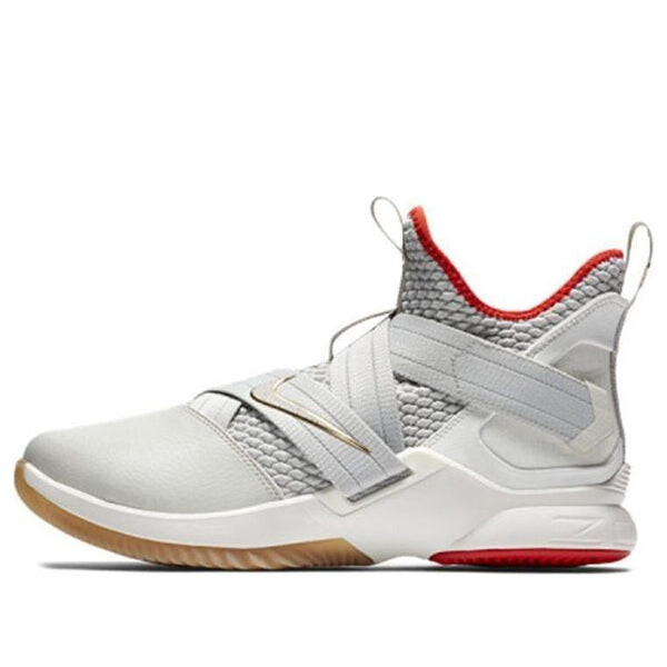 Кроссовки lebron soldier 12 ep Nike, белый
Кроссовки lebron soldier 12 ep Nike, белый