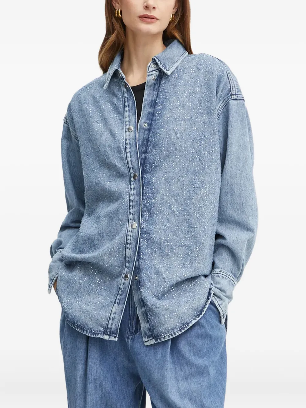 Джинсовая рубашка, украшенная кристаллами Boss, синий
Джинсовая рубашка, украшенная кристаллами Boss, синий