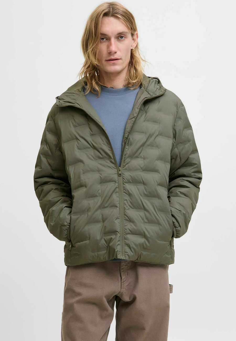 Куртка Jack & Jones JWHASTON QUILTED , Dusty Olive/Olive
Куртка Jack & Jones JWHASTON QUILTED , Dusty Olive/Olive