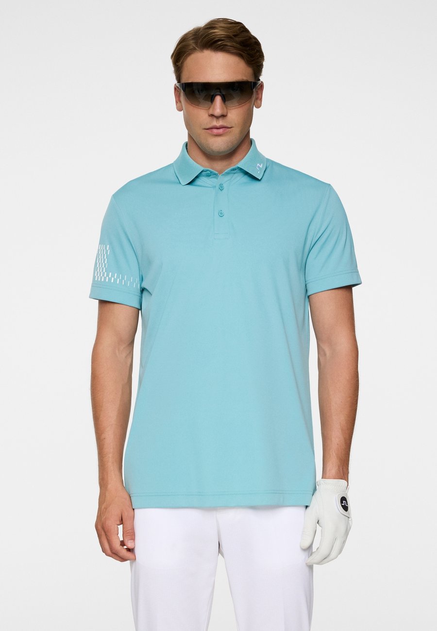 Поло J.LINDEBERG Sports Polo shirt, Blue, Синий, Поло J.LINDEBERG Sports Polo shirt, Blue
Поло J.LINDEBERG Sports Polo shirt, Blue, Синий, Поло J.LINDEBERG Sports Polo shirt, Blue