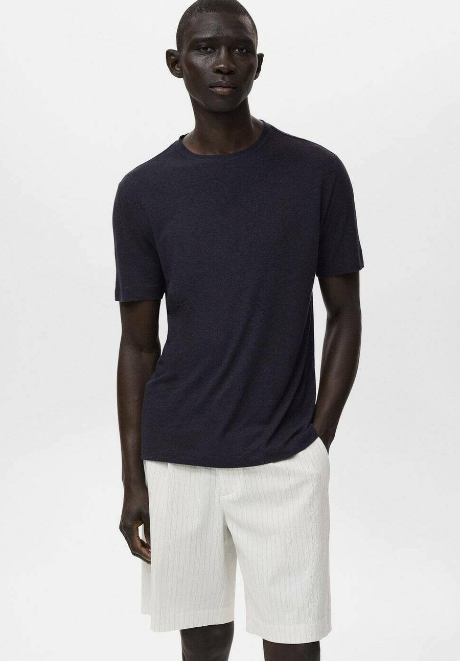 Футболка Mango Basic T-shirt, Dark Blue, Синий, Футболка Mango Basic T-shirt, Dark Blue
Футболка Mango Basic T-shirt, Dark Blue, Синий, Футболка Mango Basic T-shirt, Dark Blue