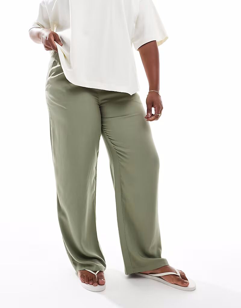 Брюки-карго Curve оливкового цвета Asos Design
Брюки-карго Curve оливкового цвета Asos Design