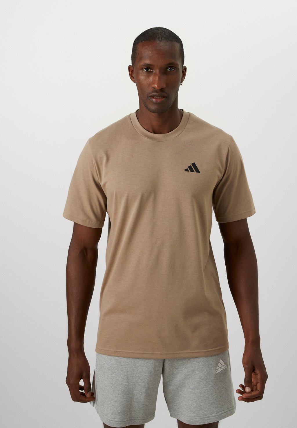 Спортивная футболка Adidas Performance, светло-коричневый
Спортивная футболка Adidas Performance, светло-коричневый