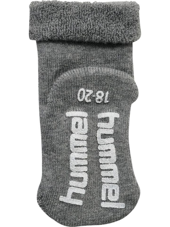 Hummel Детские носки "Мини-набор из 3 пар нескользящих носков" серого цвета
Hummel Детские носки "Мини-набор из 3 пар нескользящих носков" серого цвета