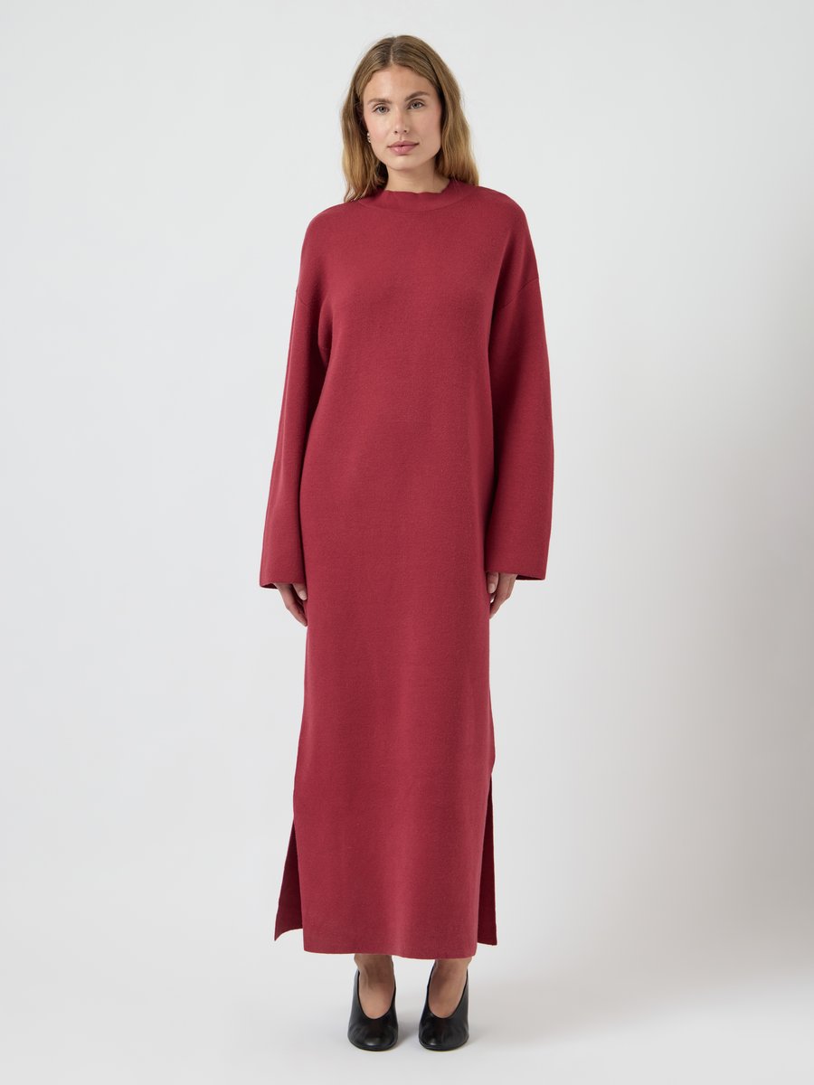Платье YAS YASELMA LONG DRESS, Tibetan Red/Red
Платье YAS YASELMA LONG DRESS, Tibetan Red/Red