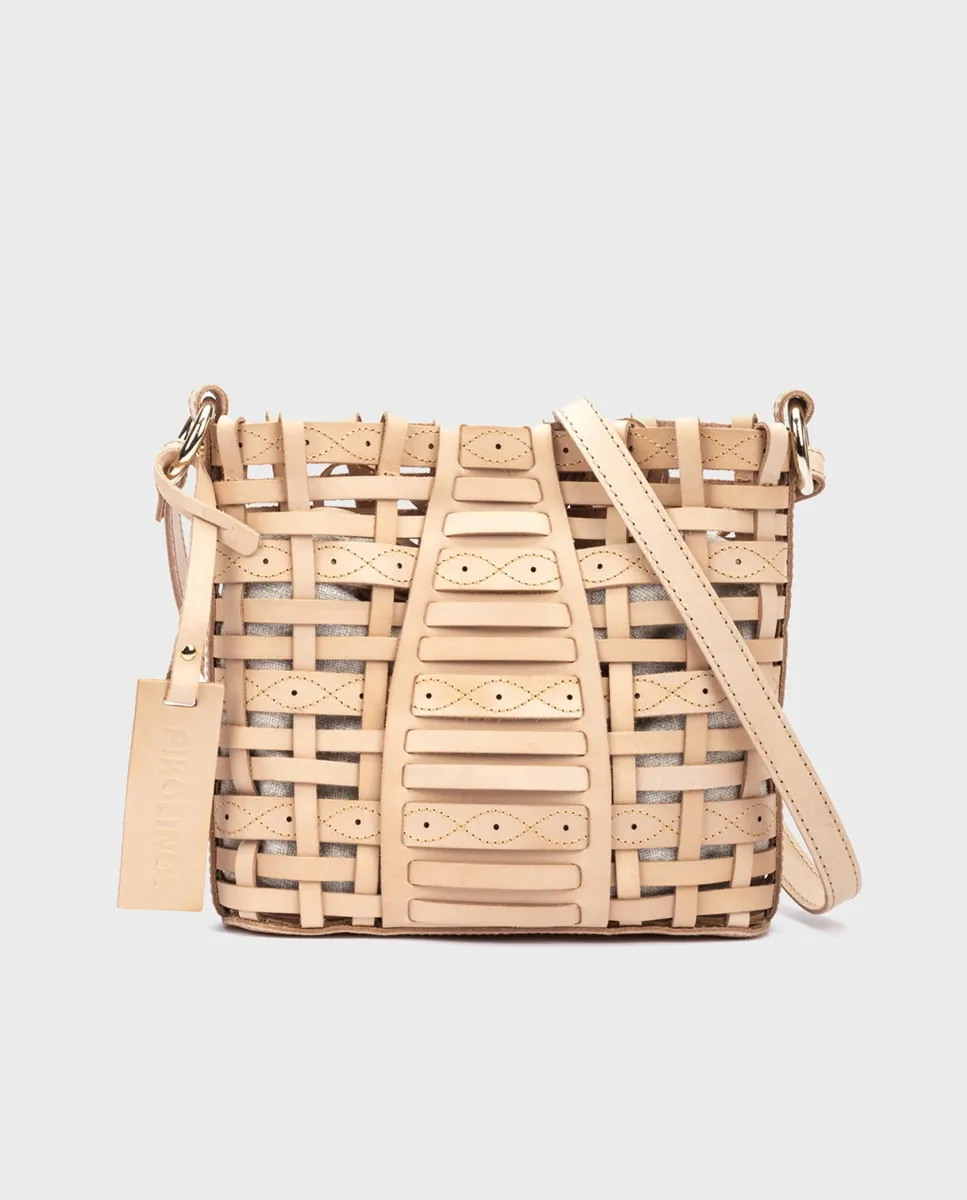 Женская сумка-бандо из плетеной кожи с магнитной застежкой Pikolinos, бежевый
Женская сумка-бандо из плетеной кожи с магнитной застежкой Pikolinos, бежевый