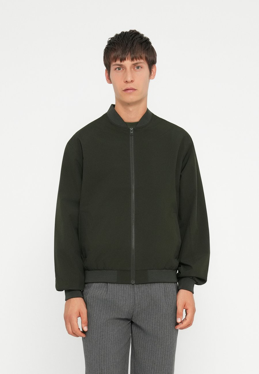 Куртка Jack & Jones JJECHARGE JACKET, Rosin/Dark Green
Куртка Jack & Jones JJECHARGE JACKET, Rosin/Dark Green