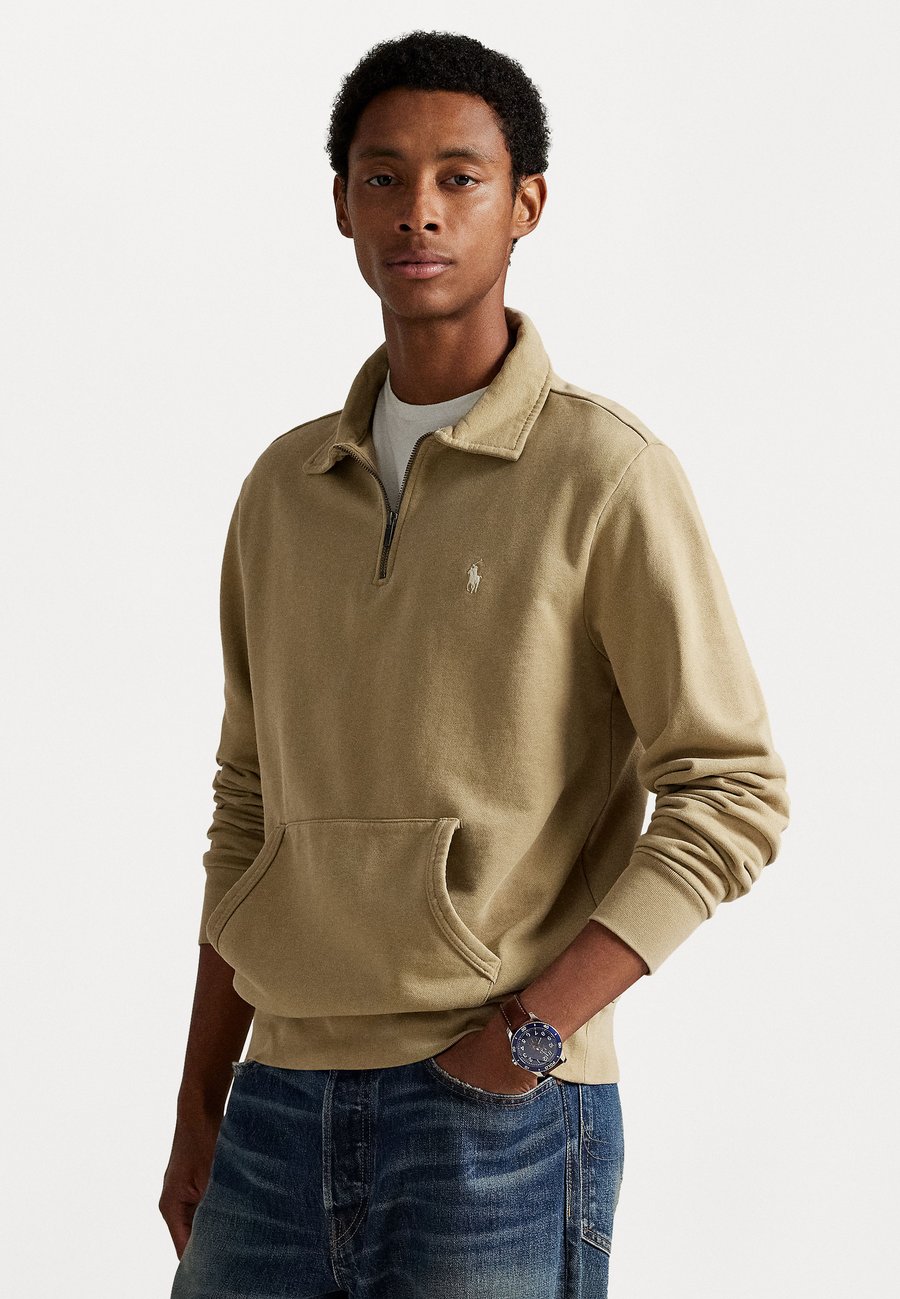 Толстовка Polo Ralph Lauren LOOPBACK FLEECE QUARTER-ZIP SWEATSHIRT, Khaki/Beige
Толстовка Polo Ralph Lauren LOOPBACK FLEECE QUARTER-ZIP SWEATSHIRT, Khaki/Beige