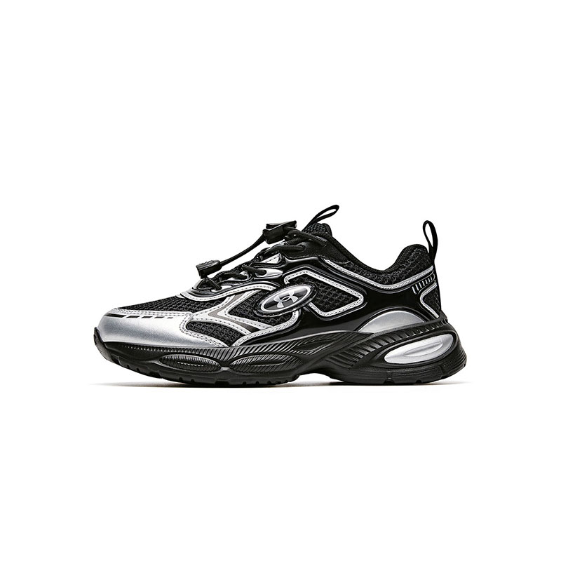 Детские кроссовки для подростков Under Armour, черный
Детские кроссовки для подростков Under Armour, черный