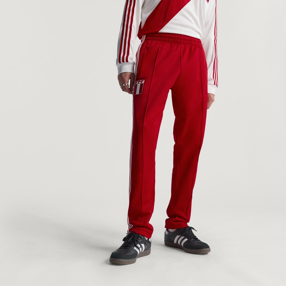 Спортивный костюм Adidas Peru Track Pants, цвет Better Scarlet
Спортивный костюм Adidas Peru Track Pants, цвет Better Scarlet