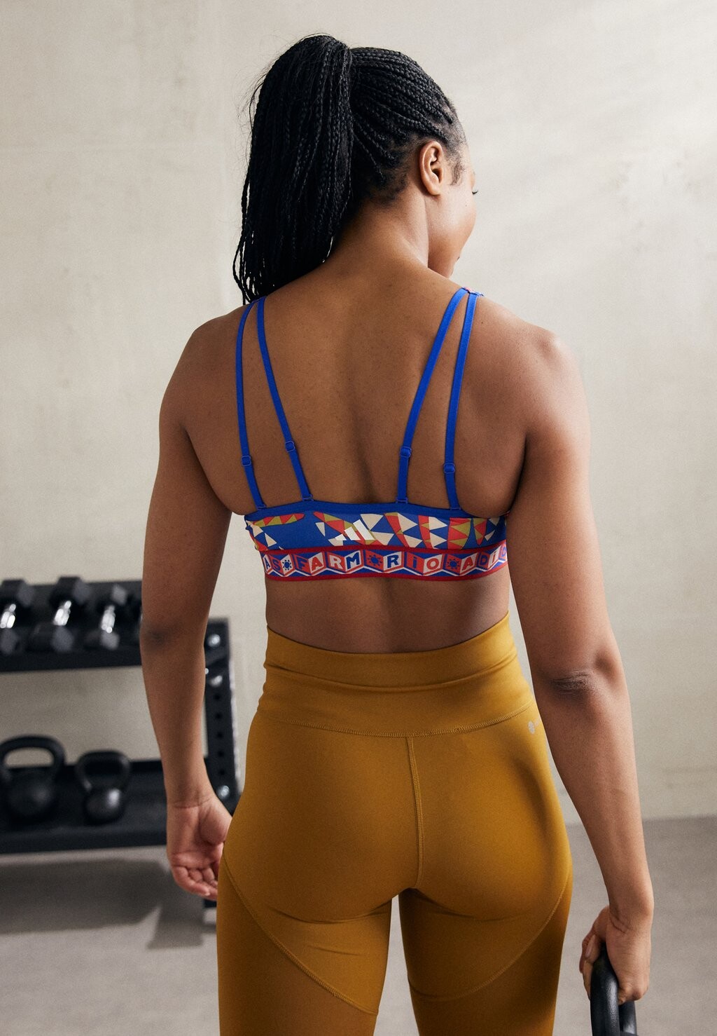 Спортивный бюстгальтер средней поддержки FARM BRA adidas Performance, цвет bold blue/bliss orange
Спортивный бюстгальтер средней поддержки FARM BRA adidas Performance, цвет bold blue/bliss orange