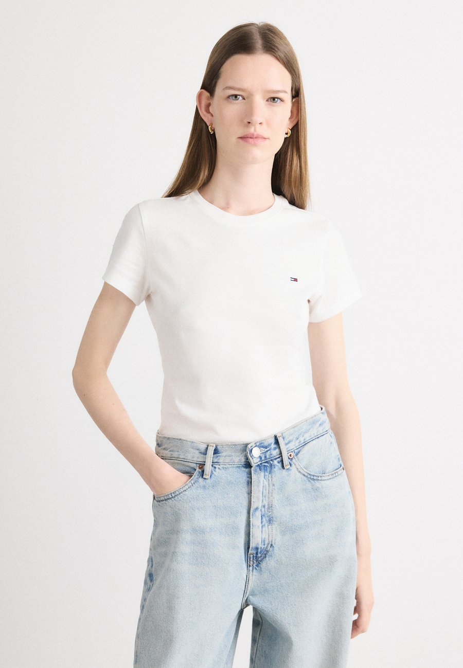 Футболка Tommy Jeans SLIM C NECK , Ecru/Off-White, Белый, Футболка Tommy Jeans SLIM C NECK , Ecru/Off-White
Футболка Tommy Jeans SLIM C NECK , Ecru/Off-White, Белый, Футболка Tommy Jeans SLIM C NECK , Ecru/Off-White