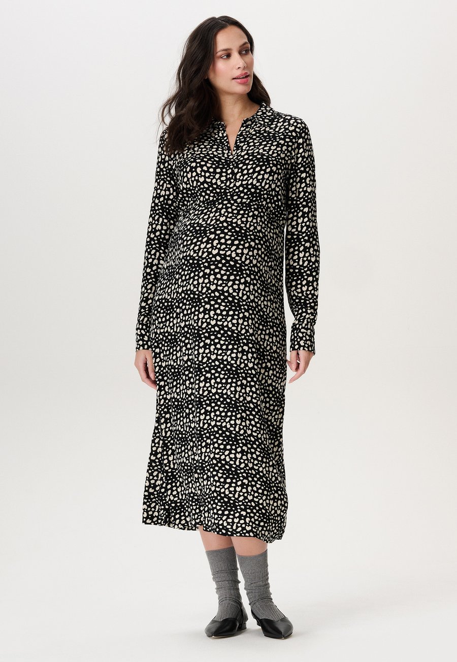 Платье Noppies Shirt dress, Minimal Dot/Mottled Black
Платье Noppies Shirt dress, Minimal Dot/Mottled Black