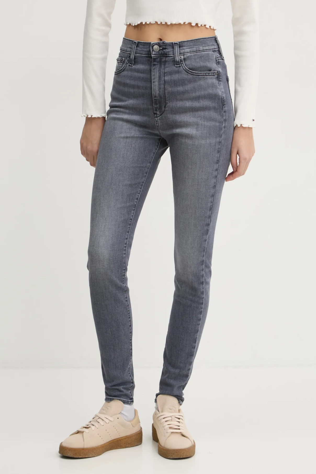 Джинсы Tommy Jeans, серый
Джинсы Tommy Jeans, серый