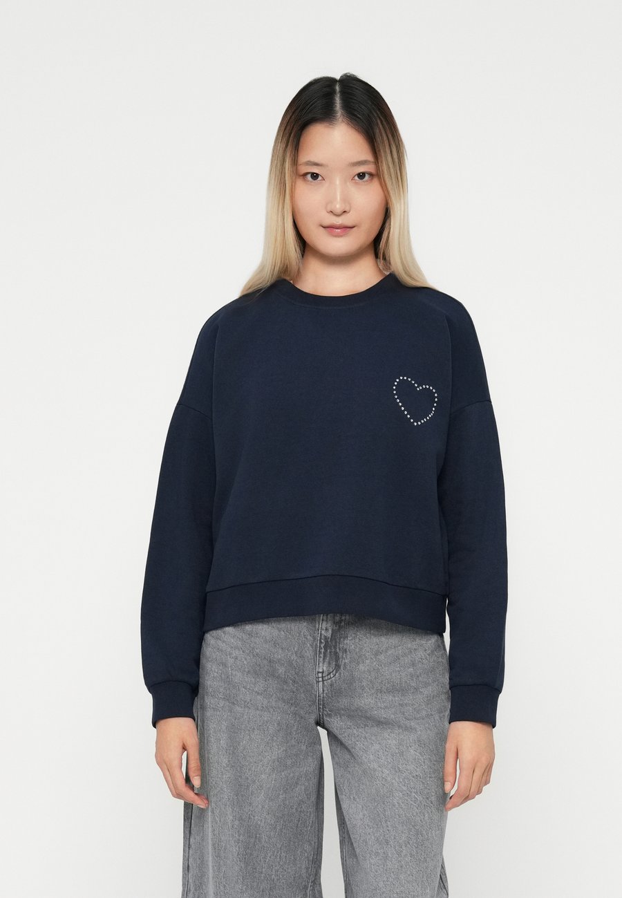 Толстовка Vero Moda VMLOTTE TRINA, Navy/Dark Blue, Синий, Толстовка Vero Moda VMLOTTE TRINA, Navy/Dark Blue
Толстовка Vero Moda VMLOTTE TRINA, Navy/Dark Blue, Синий, Толстовка Vero Moda VMLOTTE TRINA, Navy/Dark Blue