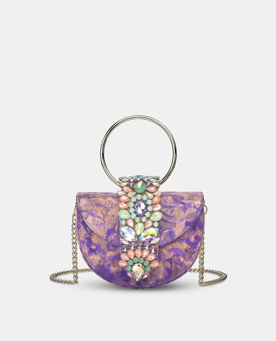 Сумка-полумесяц из кожи с отделкой из стразов, трансформирующаяся в сумку через плечо Alma En Pena, фиолетовый
Сумка-полумесяц из кожи с отделкой из стразов, трансформирующаяся в сумку через плечо Alma En Pena, фиолетовый