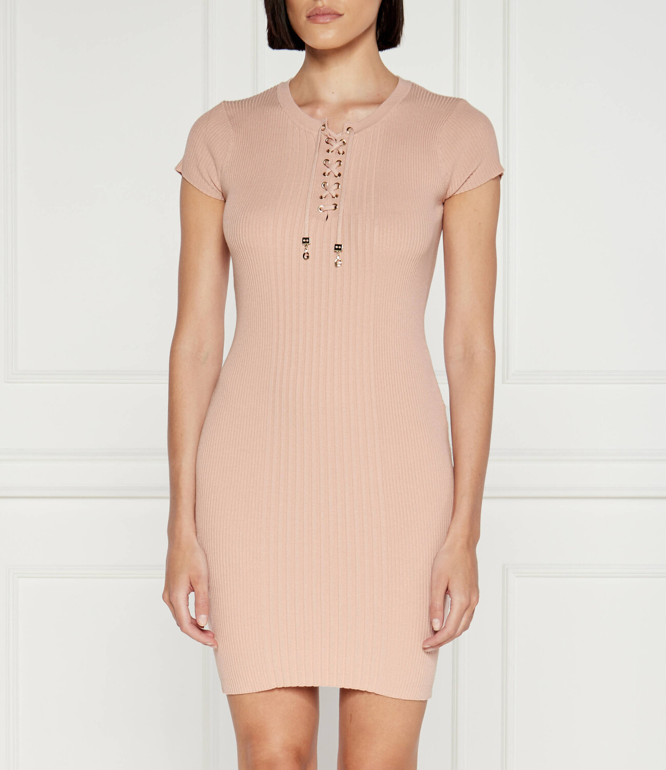 Платье GUESS, цвет pesca
Платье GUESS, цвет pesca